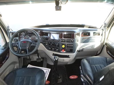2021 Peterbilt 579 Base
