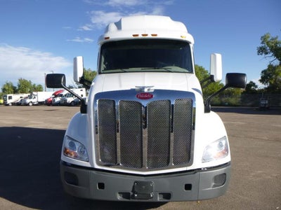 2021 Peterbilt 579 Base