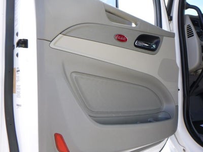 2021 Peterbilt 579 Base