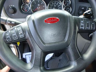 2021 Peterbilt 579 Base