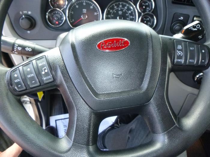 2021 Peterbilt 579 Base