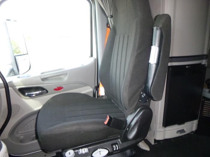 2021 Peterbilt 579 Base