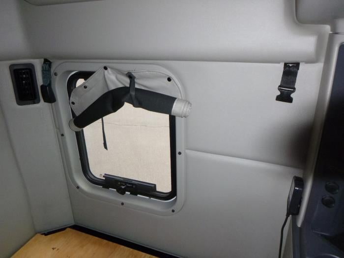 2021 Peterbilt 579 Base