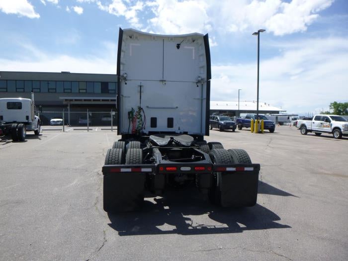 2021 Peterbilt 579 Base