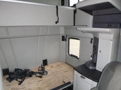 2021 Peterbilt 579 Base