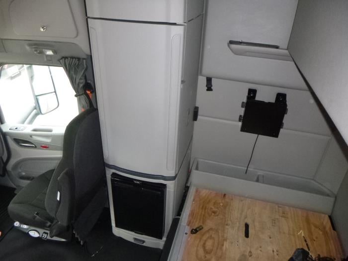 2021 Peterbilt 579 Base