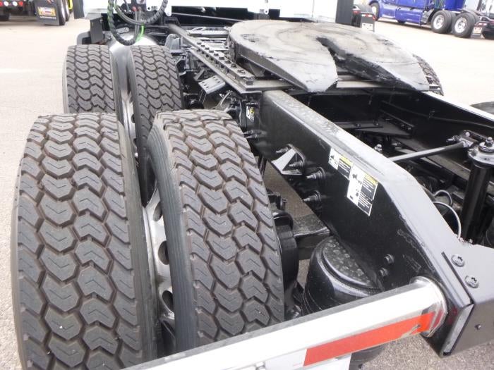 2021 Peterbilt 579 Base