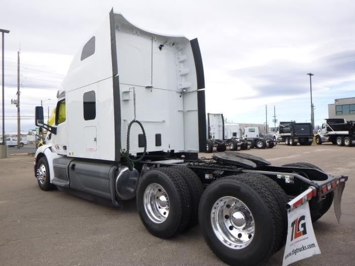 2021 Peterbilt 579 Base