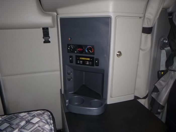 2022 Peterbilt 579 Base