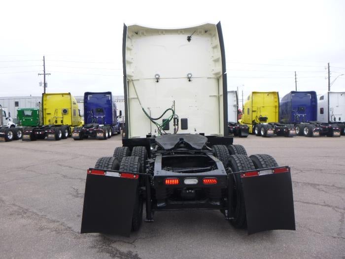 2022 Peterbilt 579 Base