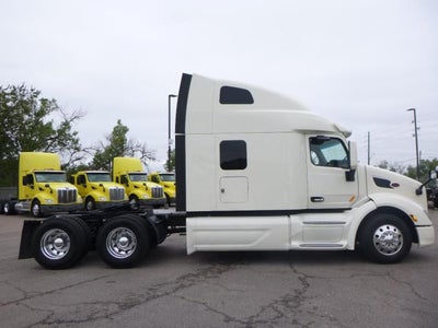 2022 Peterbilt 579 Base