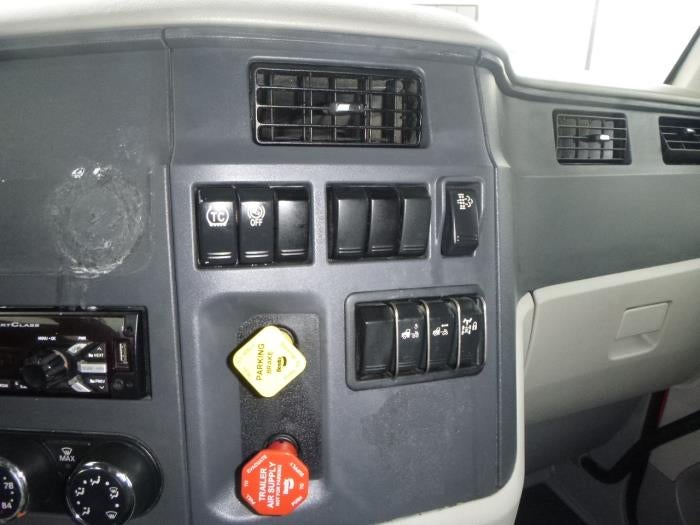 2020 Peterbilt 579 Base