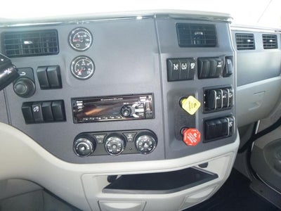 2021 Peterbilt 579 Base