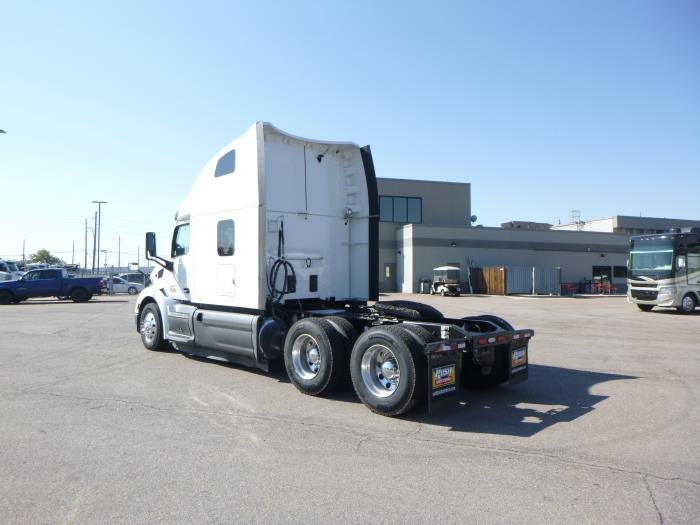 2021 Peterbilt 579 Base
