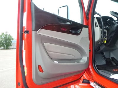 2020 Peterbilt 579 Base