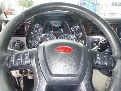 2020 Peterbilt 579 Base