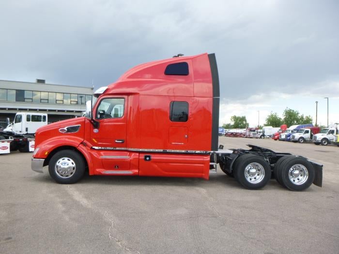 2020 Peterbilt 579 Base