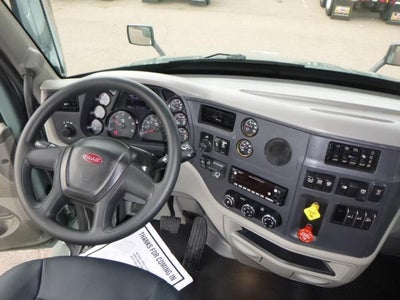 2021 Peterbilt 579 Base