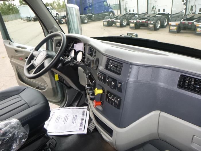 2021 Peterbilt 579 Base