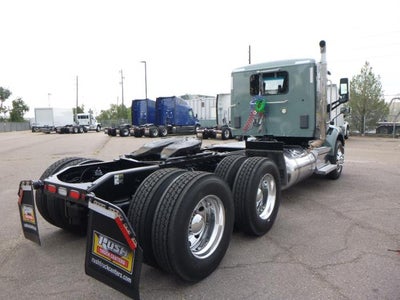 2021 Peterbilt 579 Base