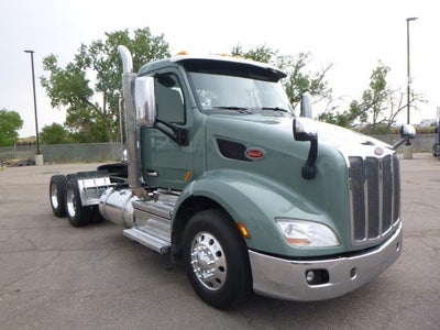 2021 Peterbilt 579 Base