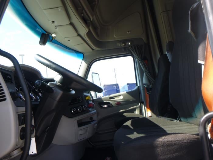 2021 Peterbilt 579 Base