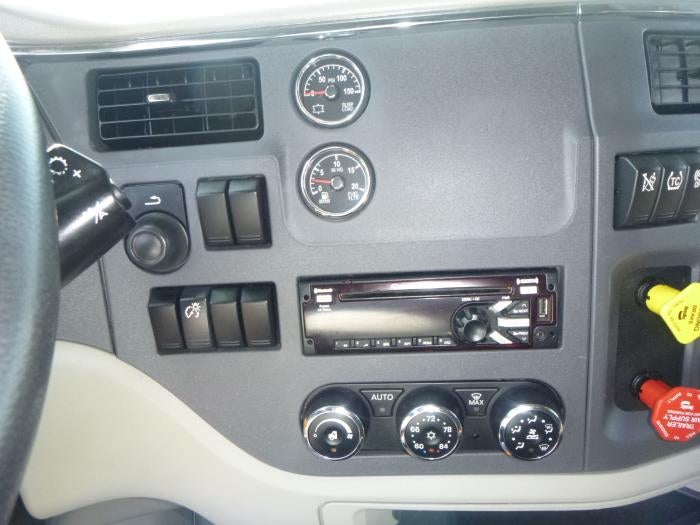 2021 Peterbilt 579 Base