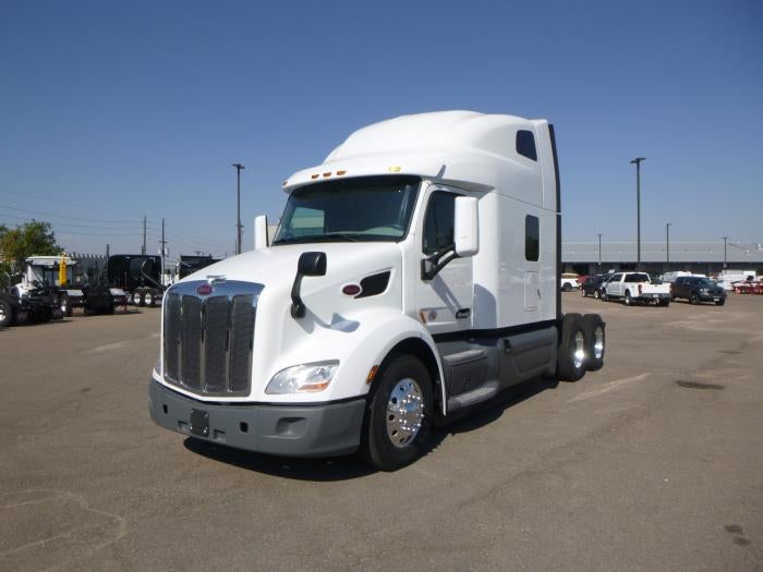 2021 Peterbilt 579 Base