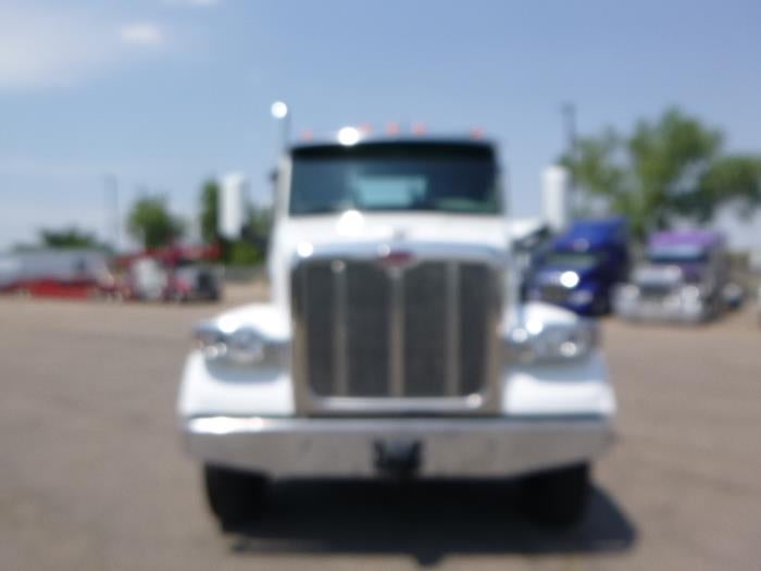2022 Peterbilt 567 Base