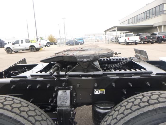2021 Peterbilt 567 Base