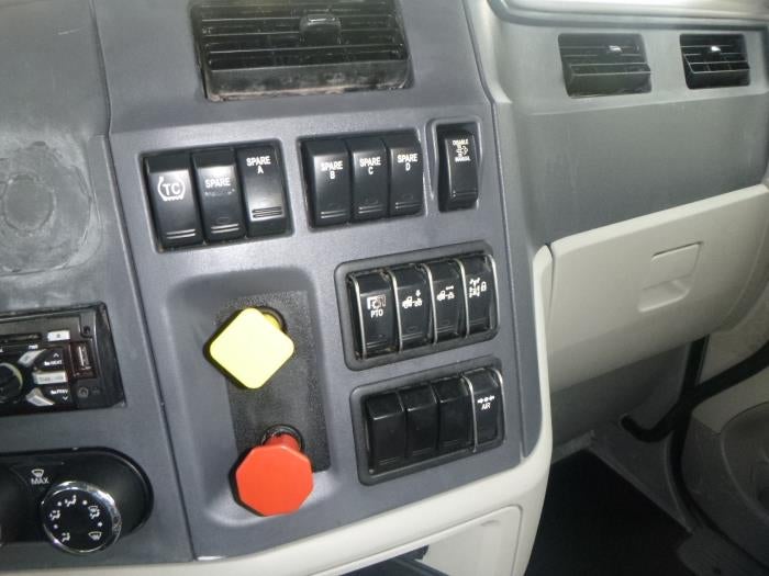 2021 Peterbilt 567 Base