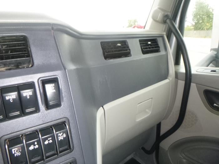 2021 Peterbilt 567 Base