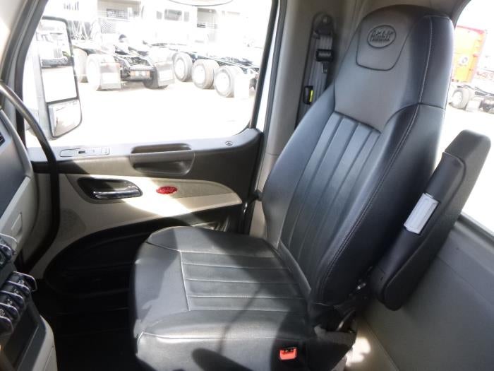 2023 Peterbilt 567 Base