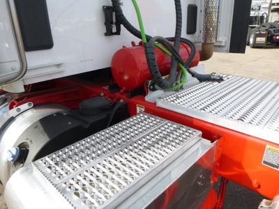 2023 Peterbilt 567 Base