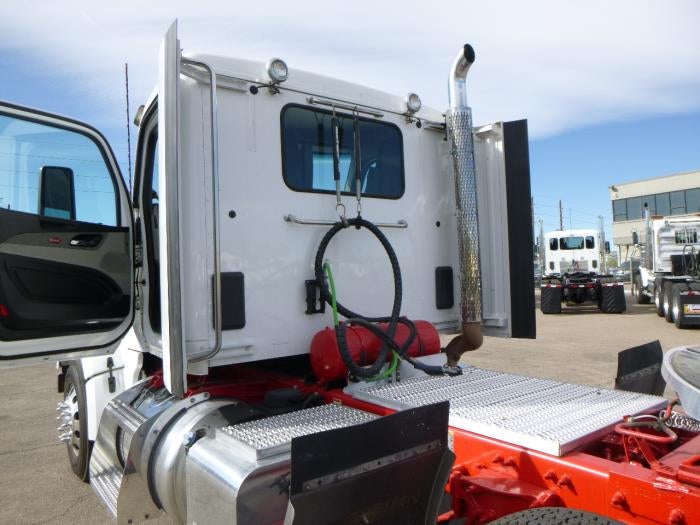 2023 Peterbilt 567 Base