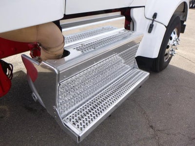 2023 Peterbilt 567 Base