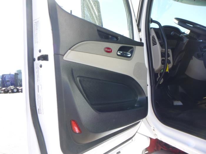 2023 Peterbilt 567 Base