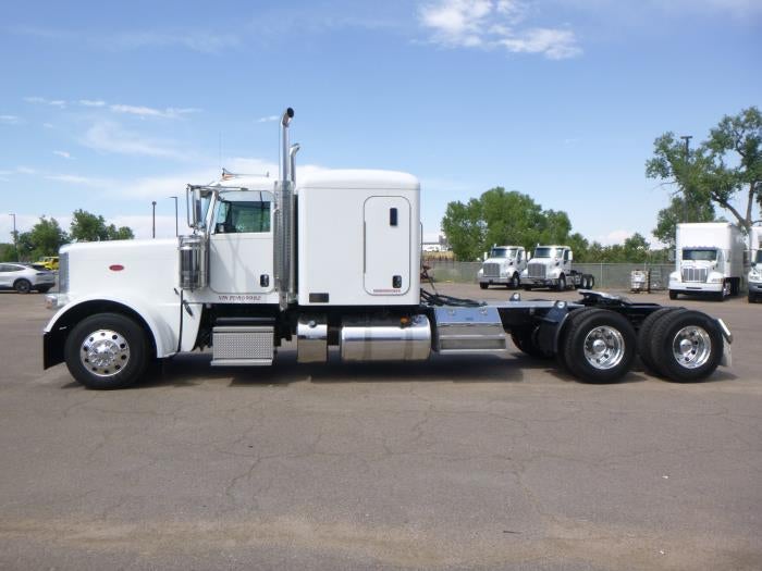 2023 Peterbilt 389 Base