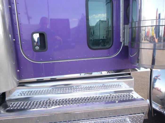 2023 Peterbilt 389 Base