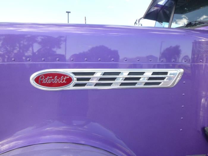 2023 Peterbilt 389 Base
