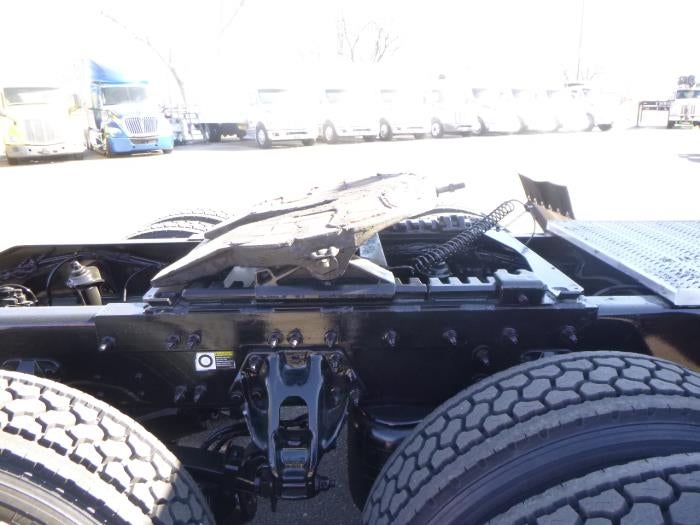 2020 Peterbilt 389 Base