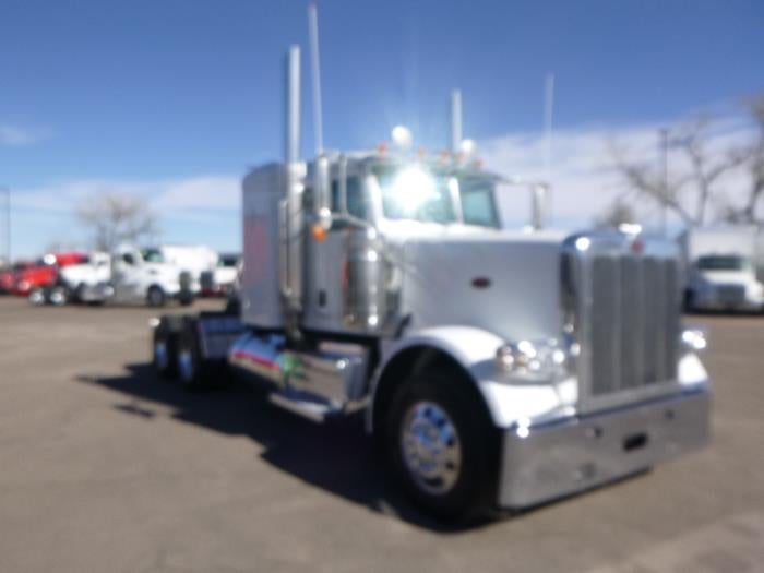 2020 Peterbilt 389 Base
