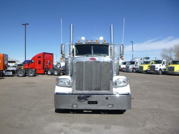 2020 Peterbilt 389 Base