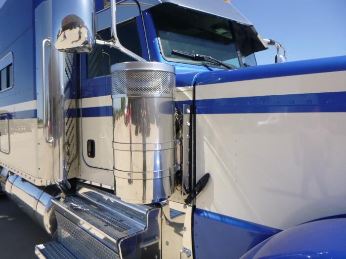 2022 Peterbilt 389 Base