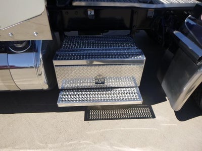 2022 Peterbilt 389 Base