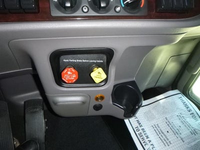2022 Peterbilt 389 Base