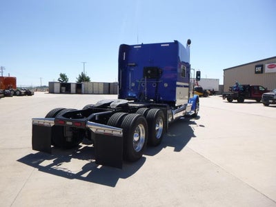 2022 Peterbilt 389 Base