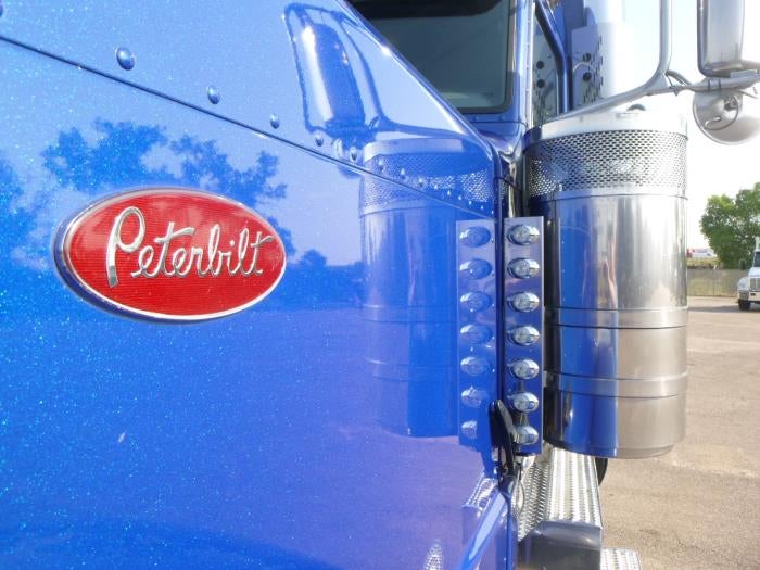2020 Peterbilt 389 Base