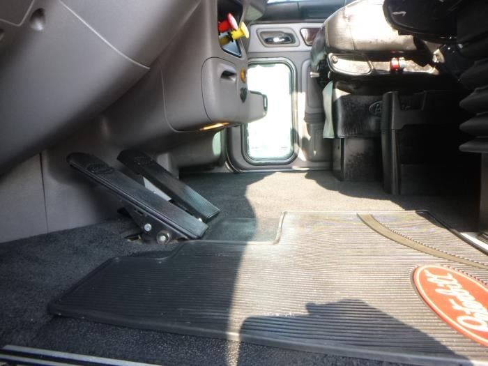 2020 Peterbilt 389 Base