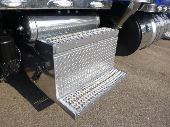 2020 Peterbilt 389 Base